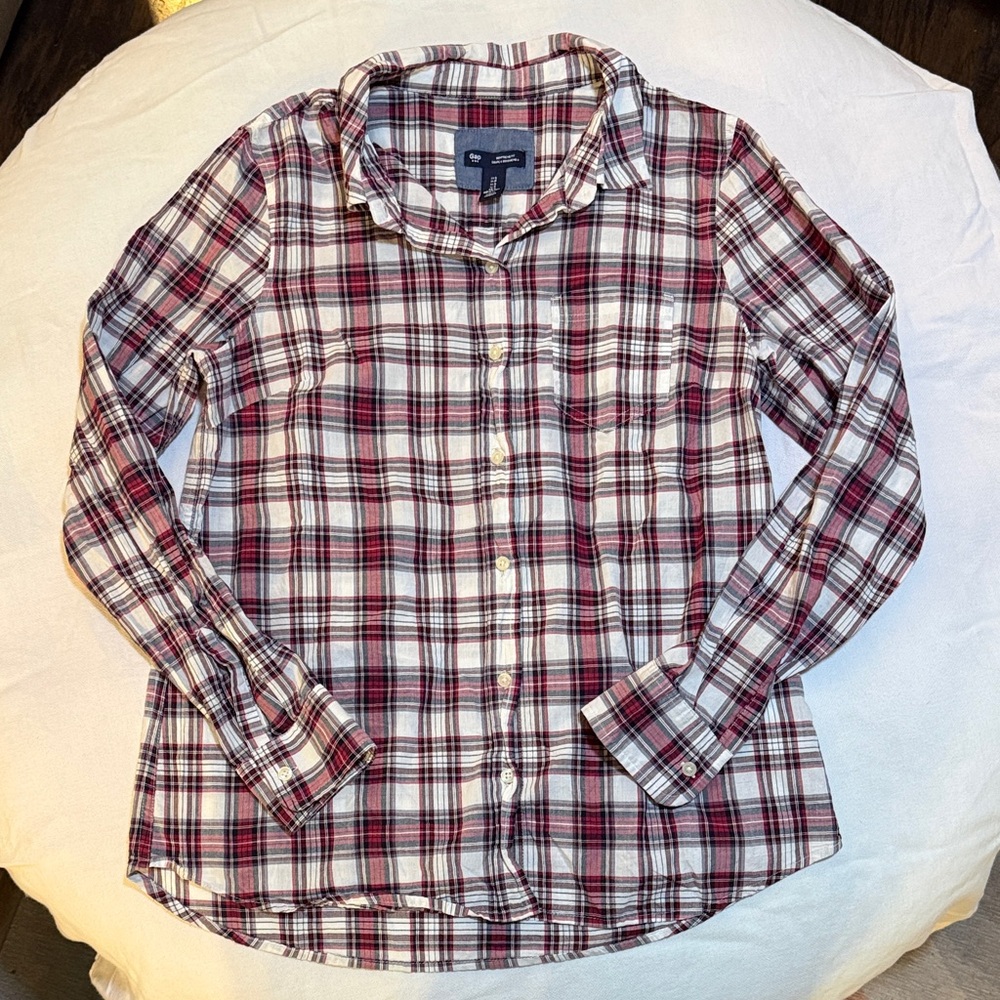 GAP Red and White Plaid Button-Down Shirt